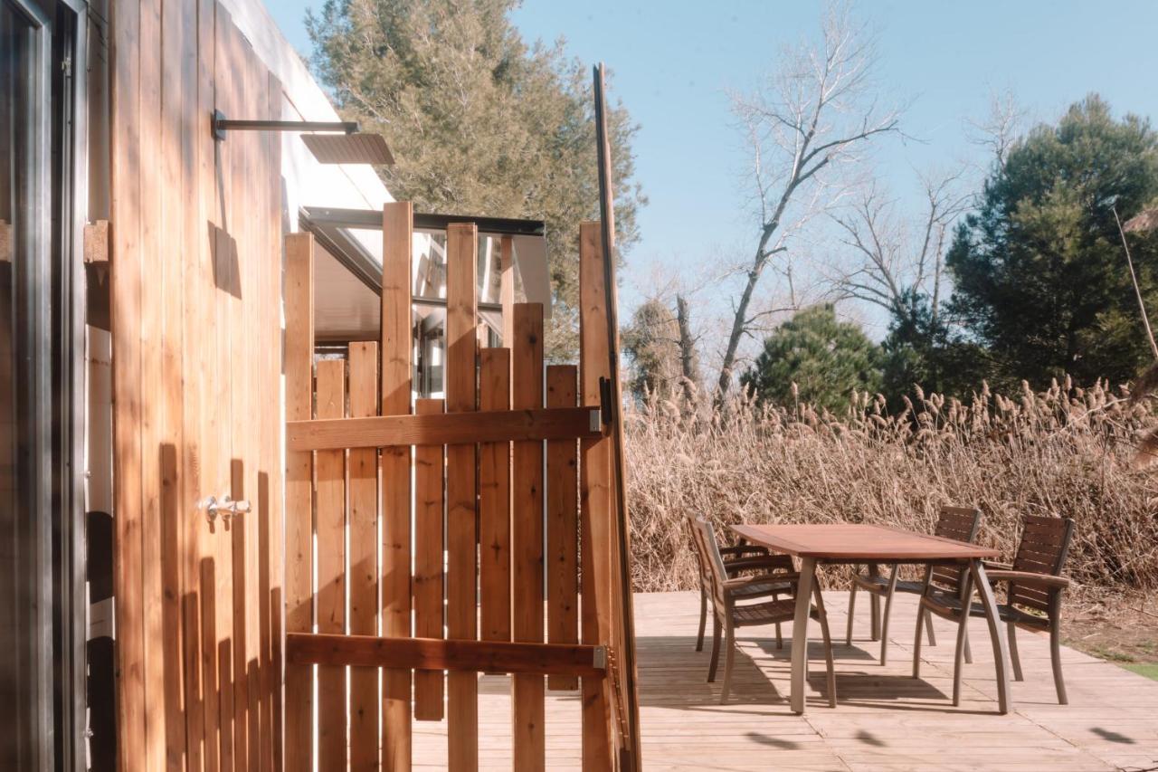 Cooltainer Retreat: Sustainable Coastal Forest Tiny House Near Barcelona 카스테데펠스 외부 사진